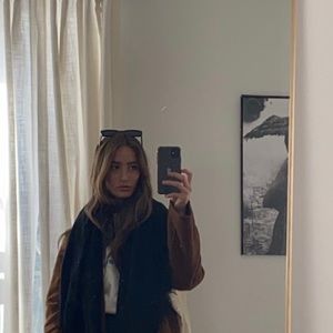 Meet your Posher, Mallory